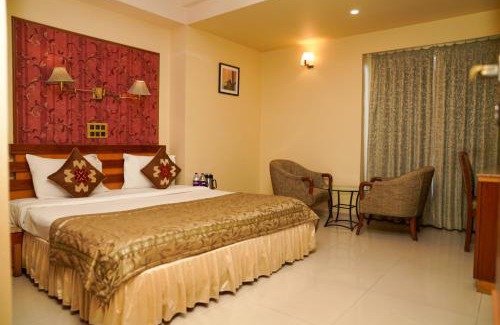 Shivajinagar Hotel | The Deccan Royaale, Shivaji Nagar