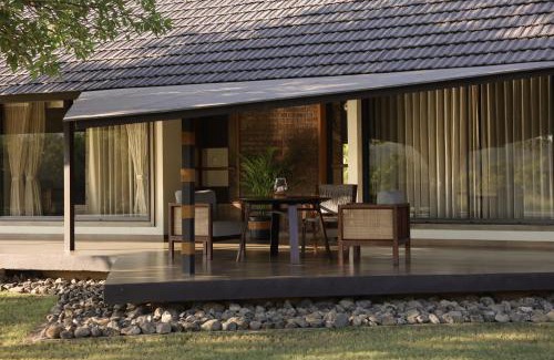 Junagadh Villa | The Deck