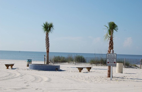 Mississippi City House | The Deep Blue Den! Beautiful view of the Gulf of America!