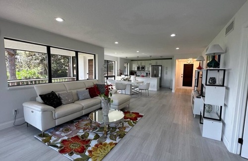 Hunt Club Apartment | The Delightful Golf Villa