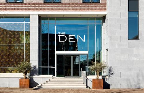 's-Hertogenbosch Hotel | The Den, 's-Hertogenbosch, a Tribute Portfolio Hotel