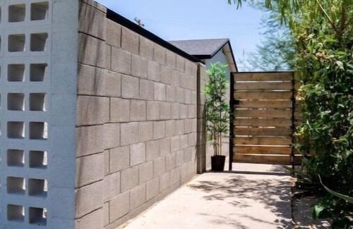 Whitton Acres Apartment | The desert den