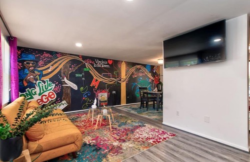 Arlington House | The DMV Creative Home