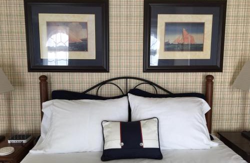 West College Corner Bed & Breakfast | The Doctor's Inn