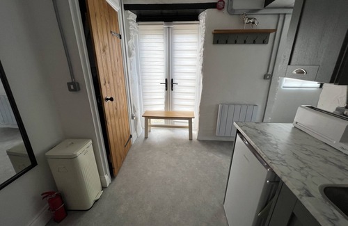 Mere Cottage | The Dog House, Mere - Dog Friendly Holiday Cottage in Wiltshire.