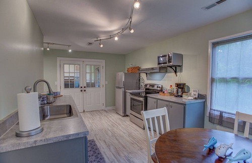 Fackler House | The Dogwood Cottage on Lake Guntersville