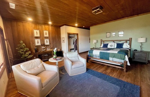 Blue Ridge Bed & Breakfast | The Dogwood Inn
