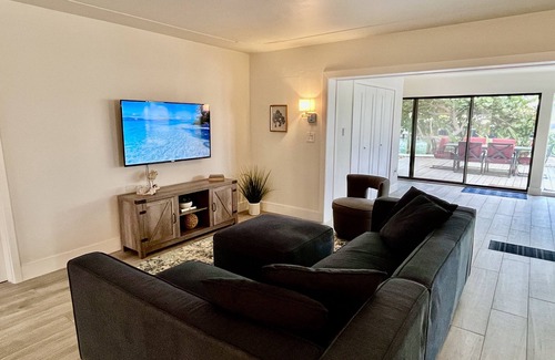 Bay Isle House | The Dolphin House