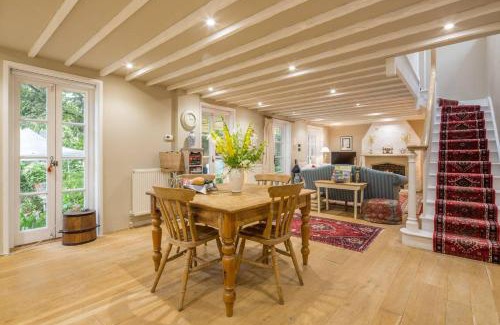 Baldock House | The Domek
