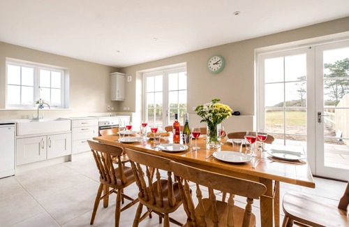 Leiston Cottage | The Dower House - sleeps 8 guests in 4 bedrooms