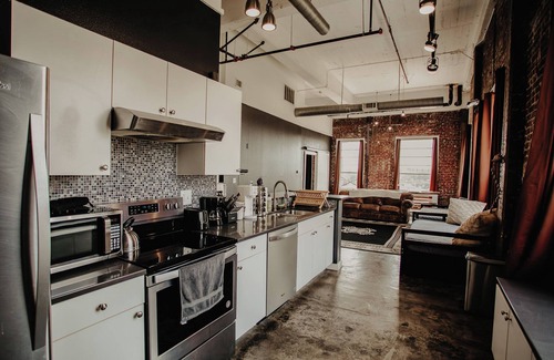 Downtown Memphis Apartment | The Downtown Bungalow Loft