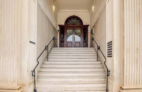 Winston - Salem Apartment | The Downtown Moxie!