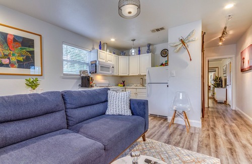 South Pensacola House | 'The Dragonfly House' - Walk to Downtown Pensacola