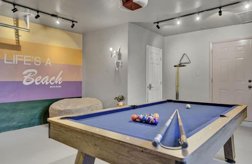 Imperial Point House | The Dreamcatcher - 4 Bed, 2 Bath, Private Heated Pool, BBQ, Game Room, Park