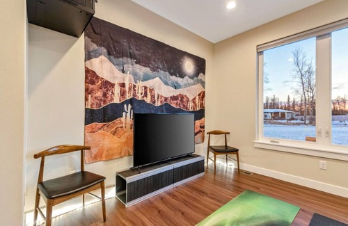 Wasilla Apartment | The Dreamland House - Central, Stylish, Spacious