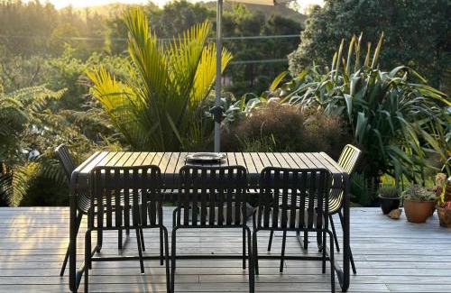 Coromandel House | The Driving Creek Cottage