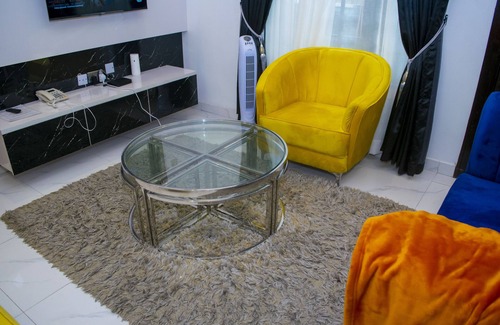 Surulere Apartment | The Duch Apartment - Apartment 1