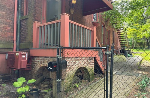 Newburgh Apartment | The Eagle Nest 2bd, Newburgh near DIA:Beacon and Storm King