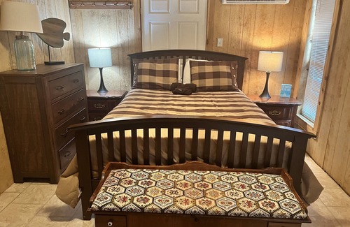 Hemphill Cottage | The Eagles Nest located in Fairmont off HWY 3315