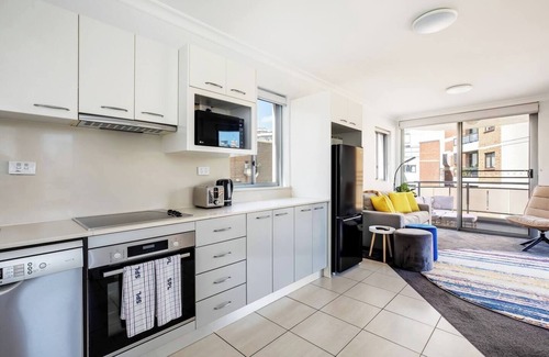 Kings Cross Apartment | The Earl Potts Point Paradise with Sydney Views