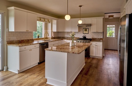 Beach Lake House | The East Coast's #1 Mansion sleeps between 26-36 people