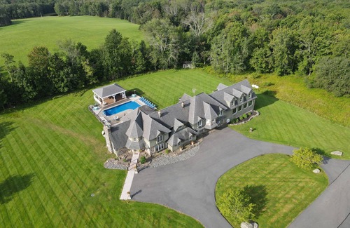 Beach Lake House | The East Coast's #1 Mansion sleeps between 26-36 people