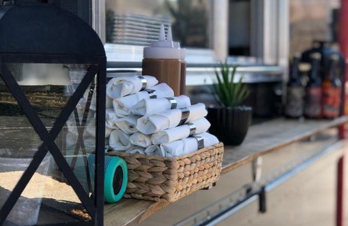 Kinney Runn Hotel | The Eddy Taproom & Hotel