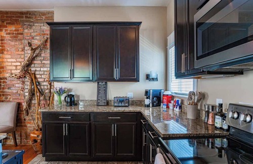 Chattanooga House | The Eiffel Tower | Games | Cornhole | Bonus Suite!