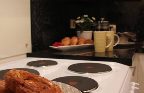 Wrexham Apartment | The Eisteddfod - Berwyn House Central Wrexham