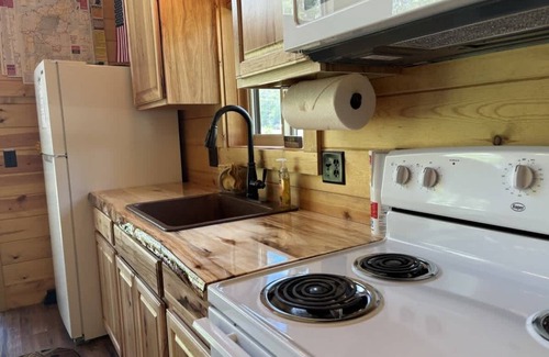 Clam Lake House | The Elk Inn - Lower Clam Lake