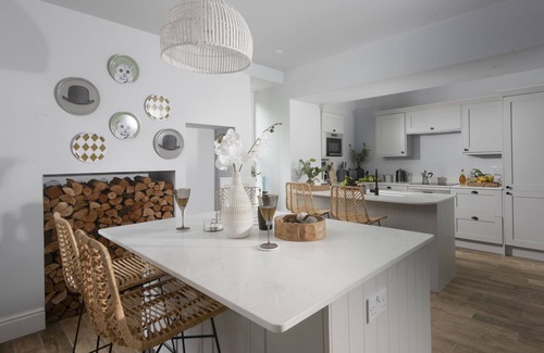 Lelant House | The Elms - hot tub/pet friendly