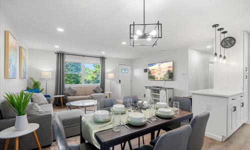 Jefferson Manor House | The Emerald Grand Old Town Views