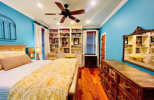 Oxford House | The Empty Nest D.Decker 10 min drive to Sq & OM