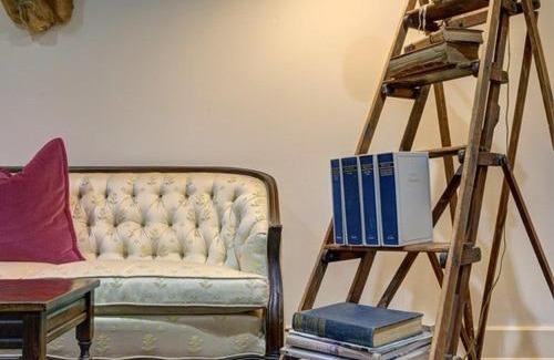 Waxahachie Bed & Breakfast | The English Merchant's Inn
