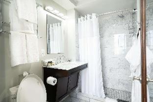 Gastonia Hotel | The Esquire Hotel Downtown Gastonia, an Ascend Collection Hotel
