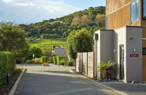 Kaikoura Apartment | The Fairways Accommodation Kaikoura