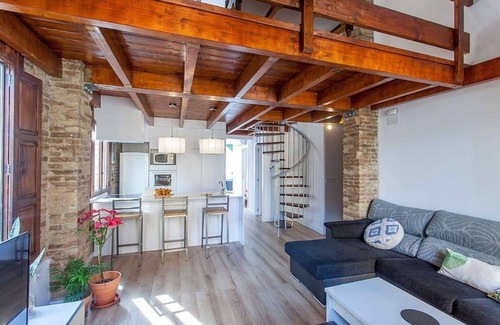 El Cabanyal Apartment | THE FAMILY BEACH HOUSE