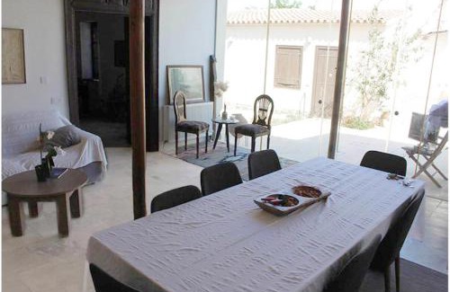Politiko Villa | The Family Nest - Traditional Serenity