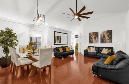 Florida Pines House | The Family Serenity Pineview Retreat home