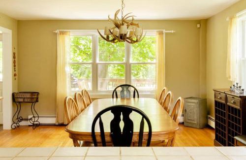 Roxbury House | The Farm at Meeker Hollow