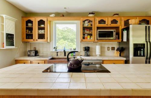 Roxbury House | The Farm at Meeker Hollow