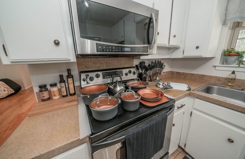 Kilgore House | The Farmhouse Family Getaway with Indoor/Outdoor Games, BBQ, Fire Pit, & MORE!
