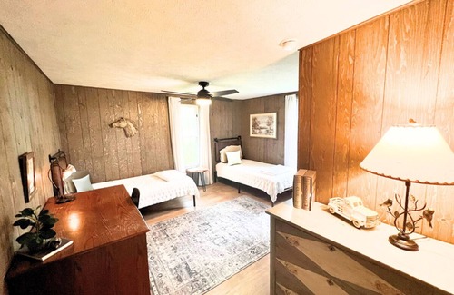Hohenwald Other | The Farmhouse @ High Forest Farms - Natchez Trace Parkway
