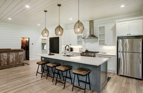 Round Top House | The Farmhouse @ The Lone Star Farm