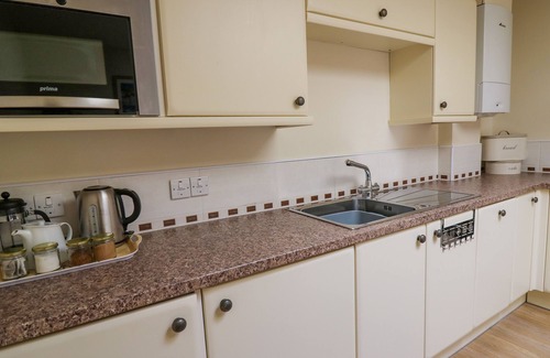 Llanwrthwl Cottage | THE FAULKNER, pet friendly, character holiday cottage in Rhayader