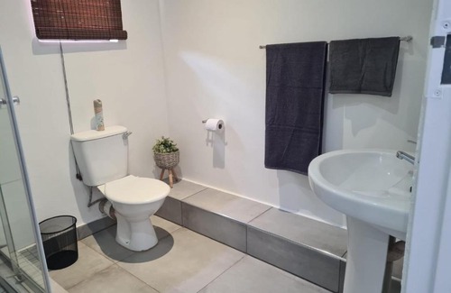 Tsantsabane House | The Fellows Guest Accommodation