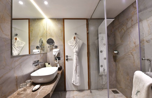 Jamnagar Hotel | The Fern Residency, Jamnagar