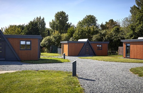 Fitling Cabin | THE FEZ, pet friendly, character holiday cottage in Burton Pidsea