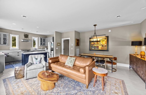 Core Creek House | The Field House-Pet Friendly Home with Private Fishing Pond in Havelock, NC