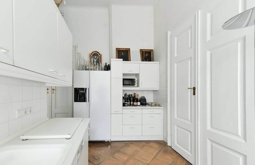 Krems an der Donau Apartment | The fine French at Schloss Hollenburg